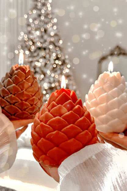 Tres Noël pomme de pin Pine-cone Candle